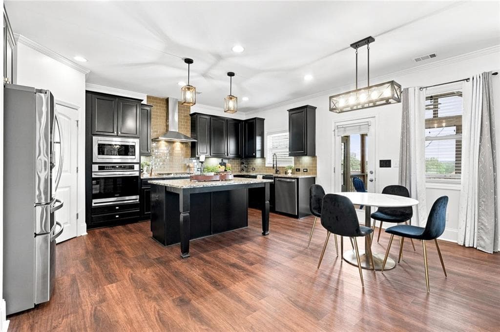 7 bedroom, 5 bathroom, 5,101 sq ft single family residence for sale at 616 Little Bear Loop, Canton, GA 30114 — photo 10