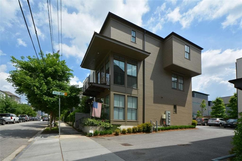 4 bedroom, 4 bathroom, 2,123 sq ft townhouse for sale at 698 Fraser Street 85, Atlanta, GA 30315 — photo 1 of 32