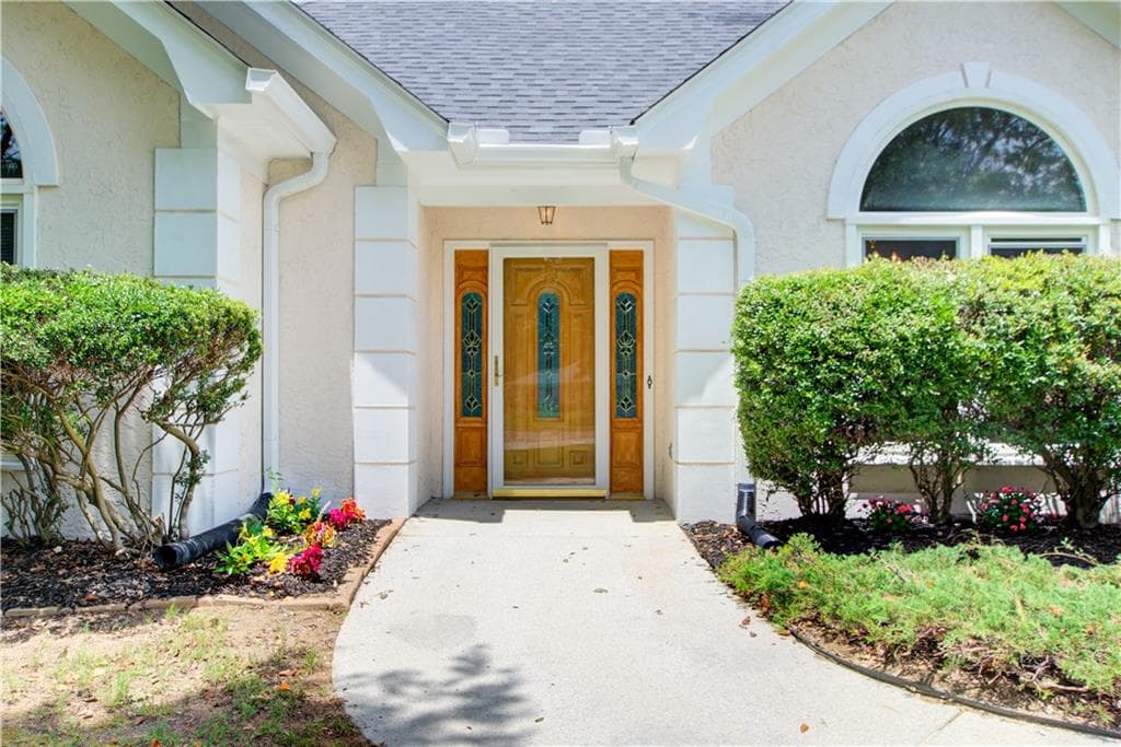 3 bedroom, 2 bathroom, 1,900 sq ft single family residence for sale at 1001 Marie Hill Court, Conyers, GA 30094 — photo 2