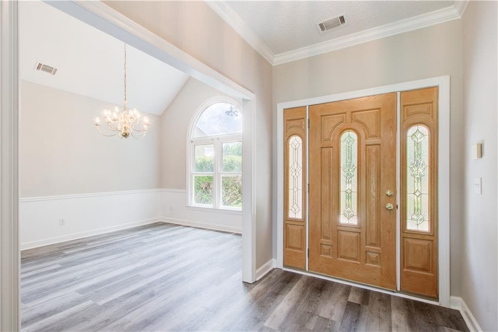 3 bedroom, 2 bathroom, 1,900 sq ft single family residence for sale at 1001 Marie Hill Court, Conyers, GA 30094 — photo 3