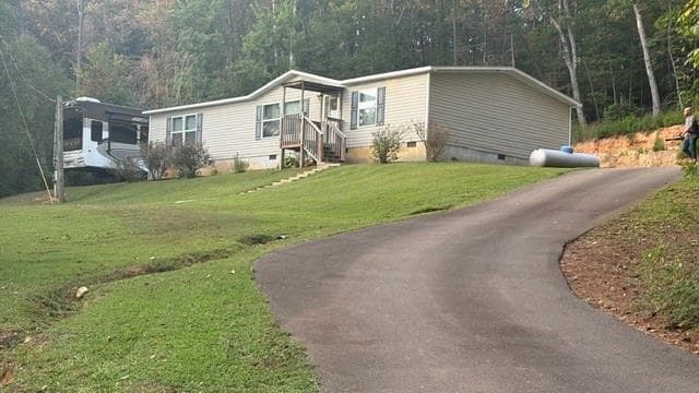 3 bedroom, 2 bathroom, 1,680 sq ft single family residence for sale at 1792 Hwy 136 West, Talking Rock, GA 30175 — photo 3