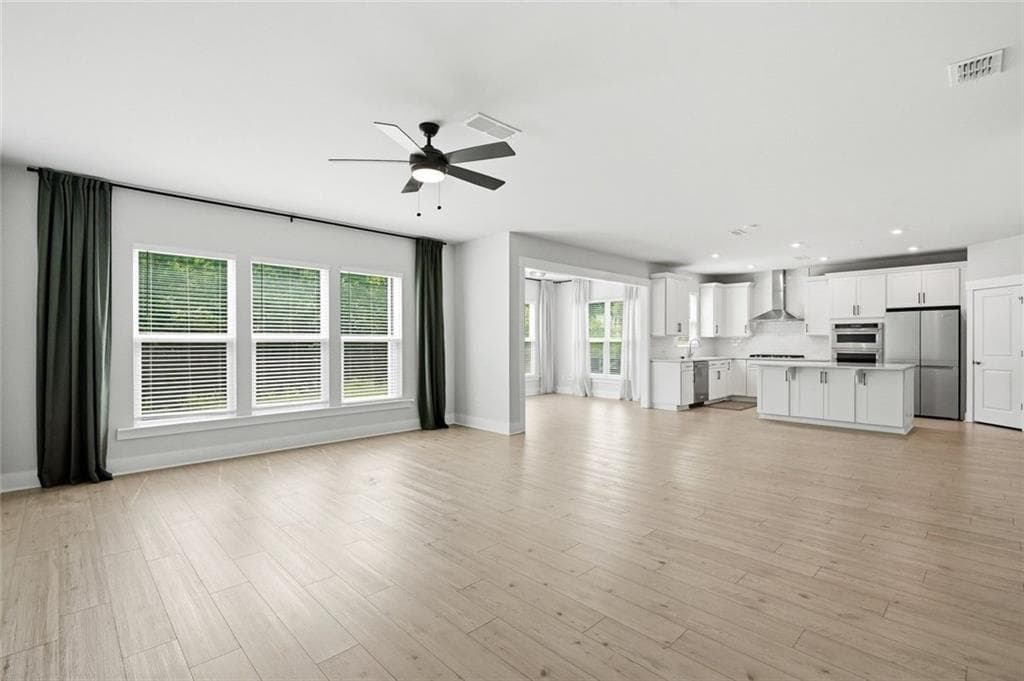 3 bedroom, 3 bathroom, 2,600 sq ft single family residence for sale at 4719 Wilderness Trail, Flowery Branch, GA 30542 — photo 5