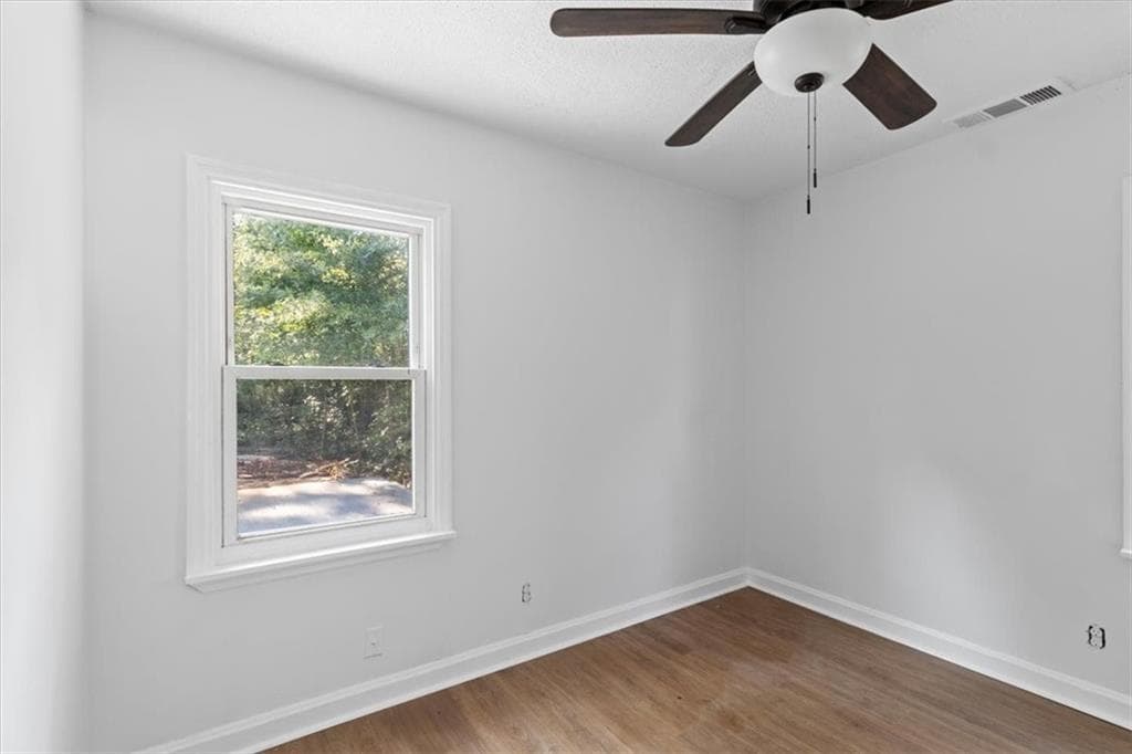 3 bedroom, 2 bathroom, 1,200 sq ft single family residence for sale at 1347 Westmont Road, Atlanta, GA 30311 — photo 7