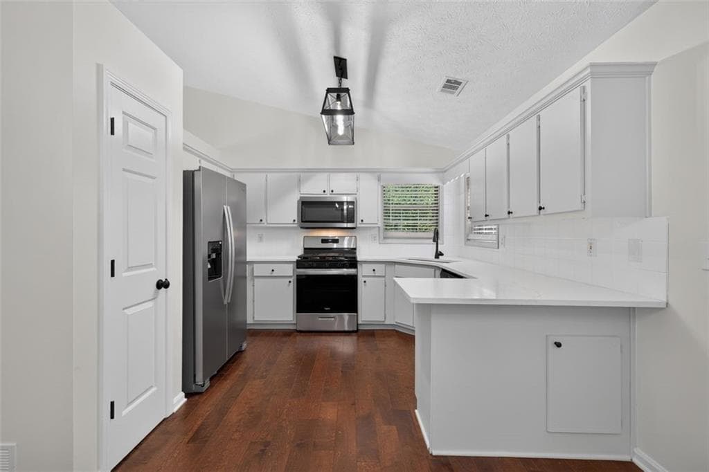 4 bedroom, 3 bathroom, 1,778 sq ft single family residence for sale at 5450 Bushnell Court, Flowery Branch, GA 30542 — photo 9