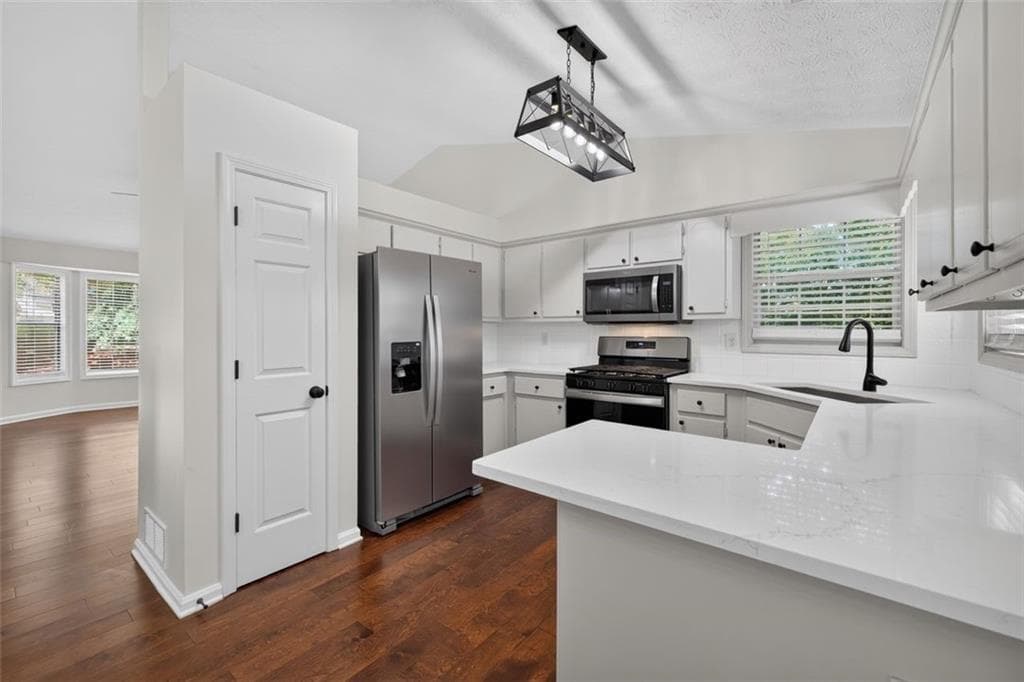 4 bedroom, 3 bathroom, 1,778 sq ft single family residence for sale at 5450 Bushnell Court, Flowery Branch, GA 30542 — photo 10