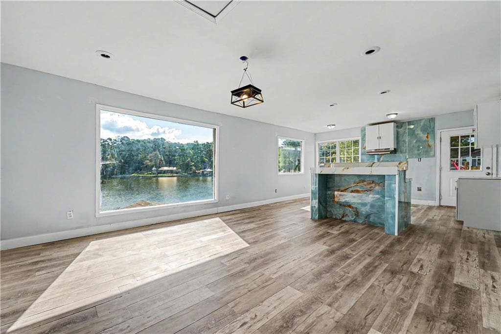 3 bedroom, 2 bathroom, 1,636 sq ft single family residence for sale at 140 E Hamm Road, Jackson, GA 30233 — photo 7
