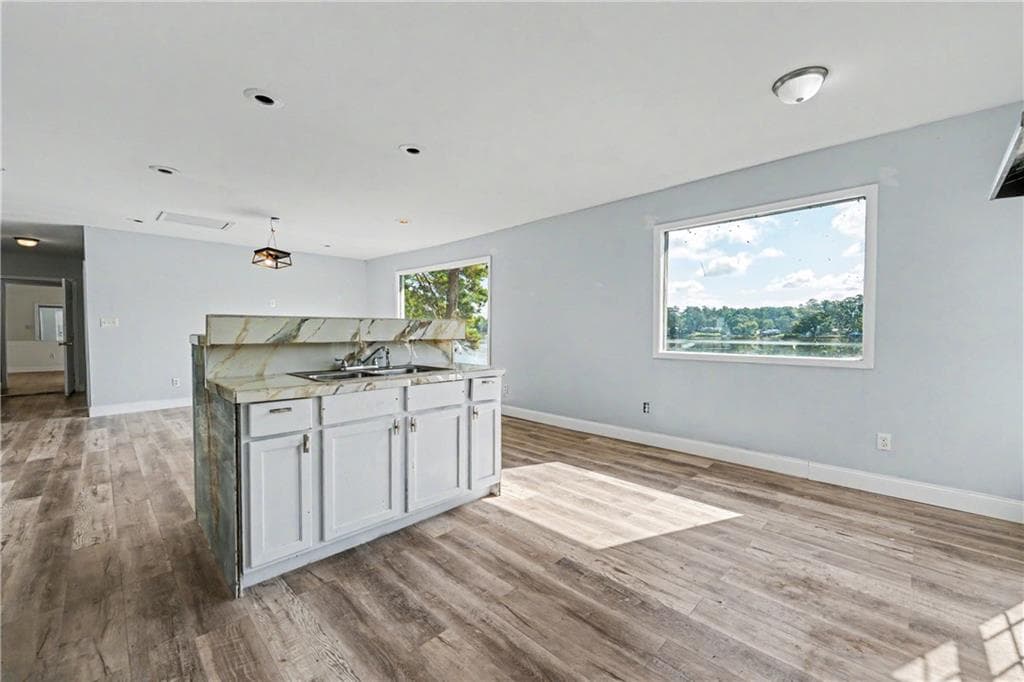 3 bedroom, 2 bathroom, 1,636 sq ft single family residence for sale at 140 E Hamm Road, Jackson, GA 30233 — photo 9