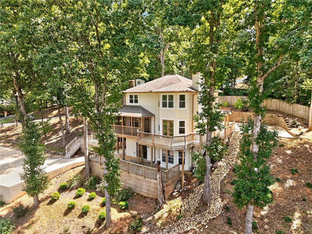 3 bedroom, 3 bathroom, 2,000 sq ft single family residence for sale at 6185 Timberidge Drive, Gainesville, GA 30506 — photo 3