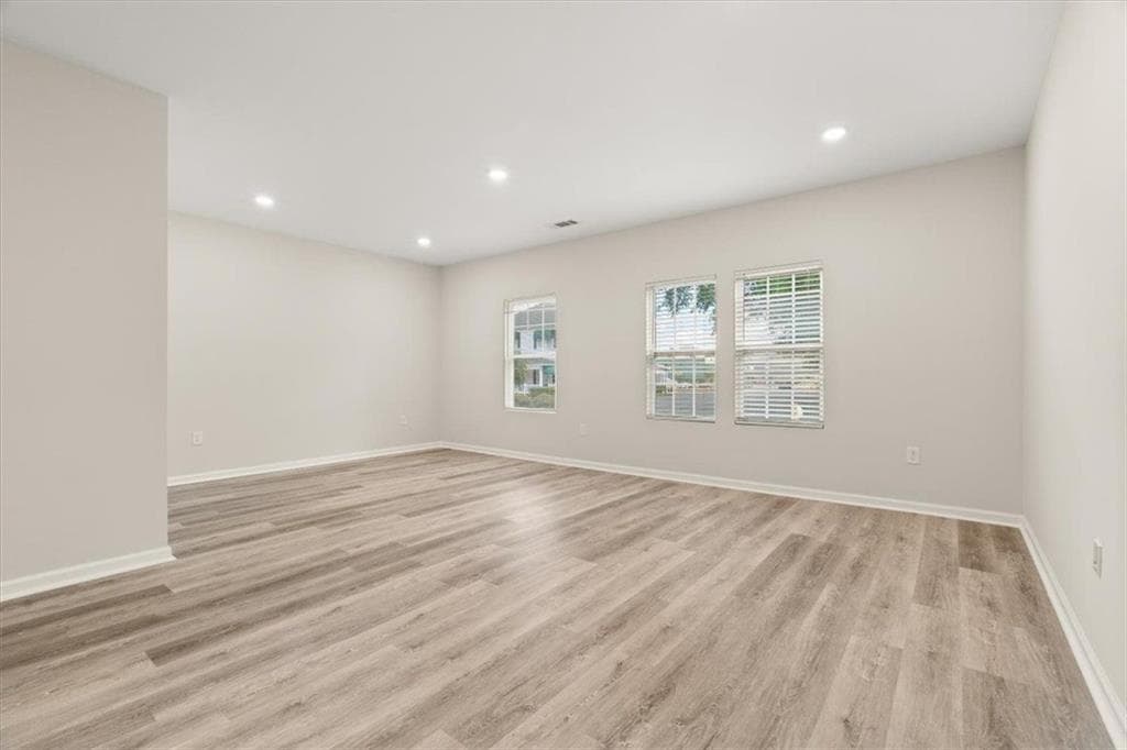 3 bedroom, 4 bathroom, 1,748 sq ft single family residence for sale at 6824 Church Street, Lithonia, GA 30058 — photo 8