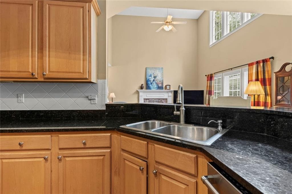 4 bedroom, 4 bathroom, 3,153 sq ft single family residence for sale at 531 Wintergreen Way, Canton, GA 30115 — photo 8