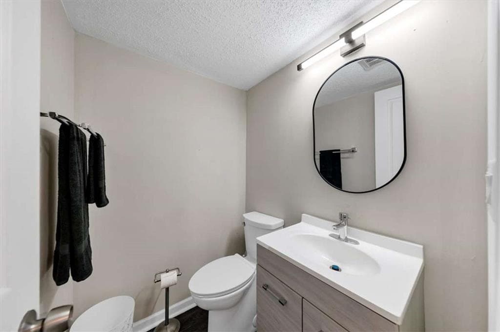 3 bedroom, 3 bathroom, 1,340 sq ft condominium under contract at 4701 Flat Shoals Road 43H, Union City, GA 30291 — photo 8
