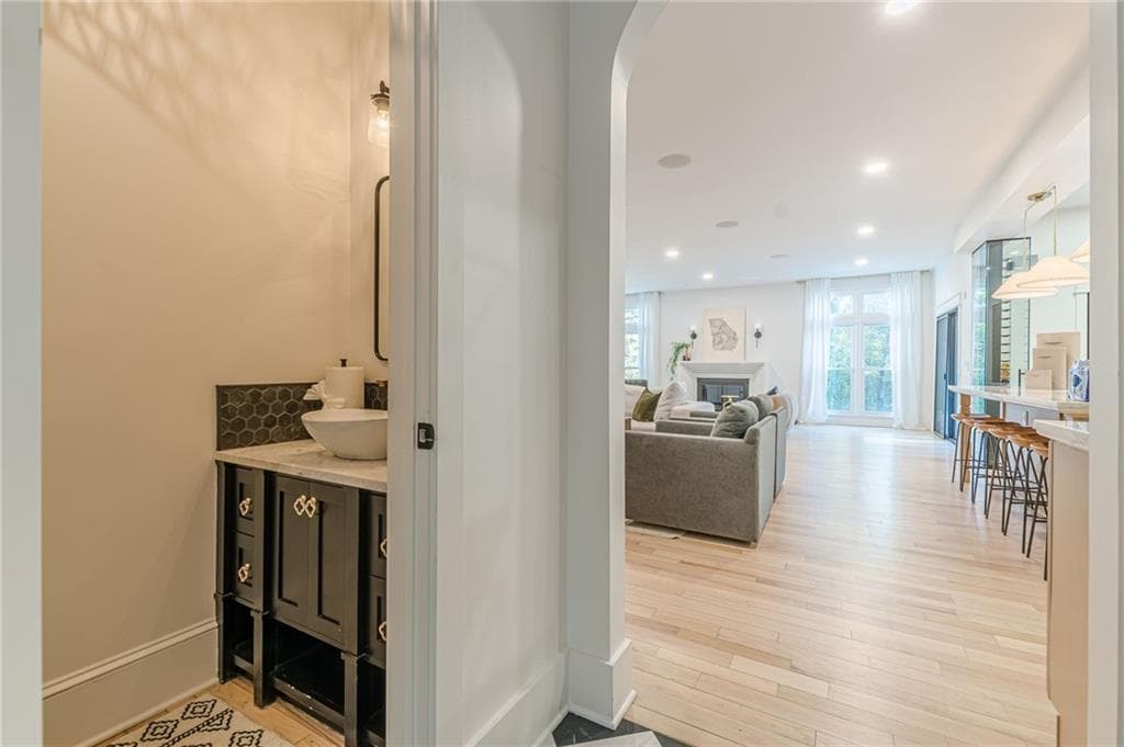6 bedroom, 6 bathroom, 7,712 sq ft single family residence for sale at 4340 Anneewakee Road, Douglasville, GA 30135 — photo 10