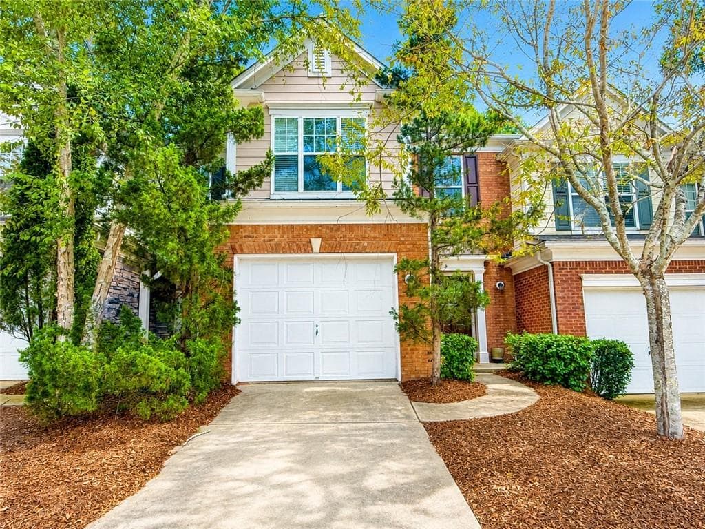 3 bedroom, 3 bathroom, 1,615 sq ft townhouse for rent at 3645 Postwaite Circle, Duluth, GA 30097 for $2,200 a month — photo 1 of 22