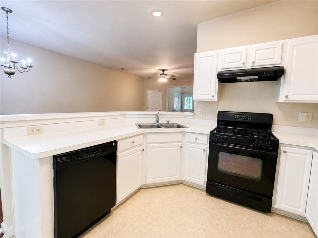 3 bedroom, 3 bathroom, 1,615 sq ft townhouse for rent at 3645 Postwaite Circle, Duluth, GA 30097 for $2,200 a month — photo 9