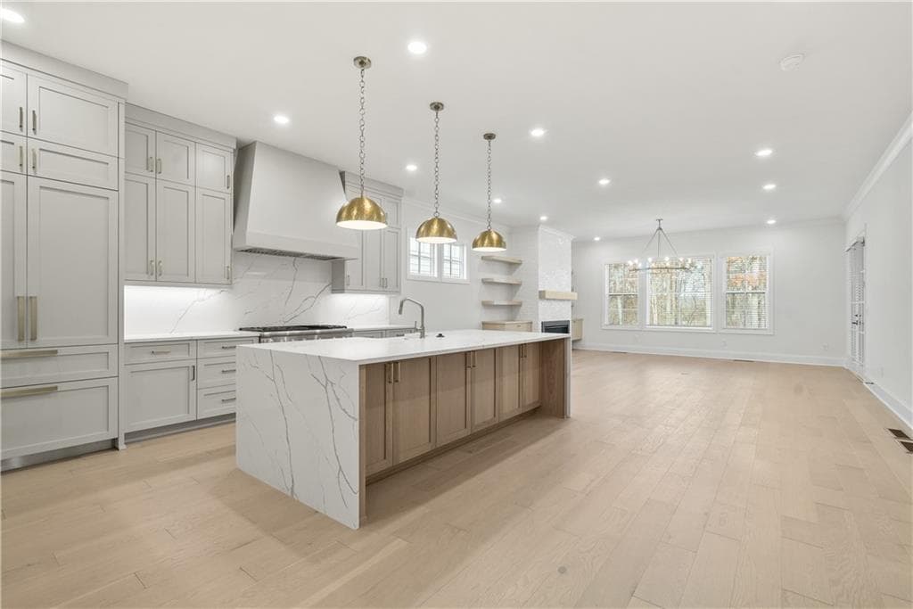 4 bedroom, 5 bathroom, 2,848 sq ft single family residence for sale at 566 Sawnee Village Boulevard, Cumming, GA 30040 — photo 4
