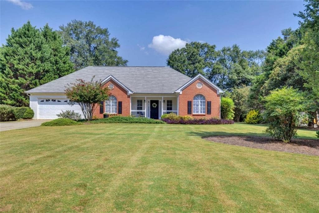 3 bedroom, 2 bathroom, 1,624 sq ft single family residence for sale at 158 Cole Circle, Bethlehem, GA 30620 — photo 2