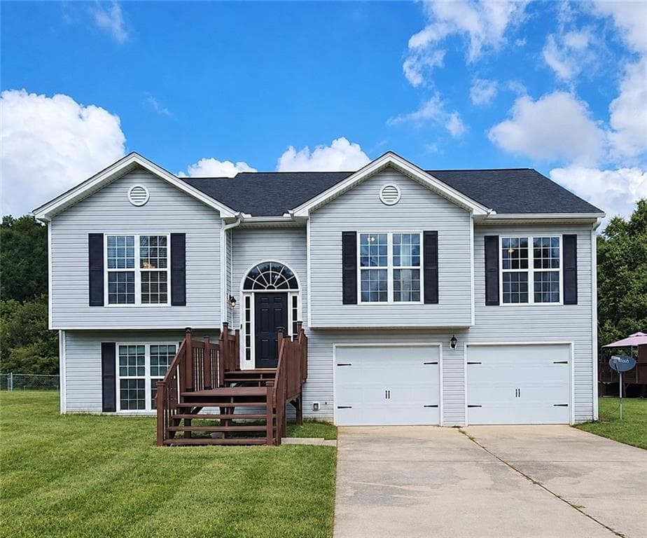 3 bedroom, 3 bathroom, 2,531 sq ft single family residence sold at 197 Ridgeland Drive, Maysville, GA 30558
