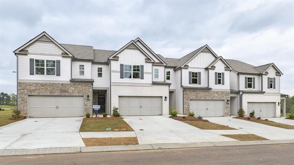 3 bedroom, 3 bathroom, 2,125 sq ft townhouse for sale at 4806 Guava Trace, Acworth, GA 30101