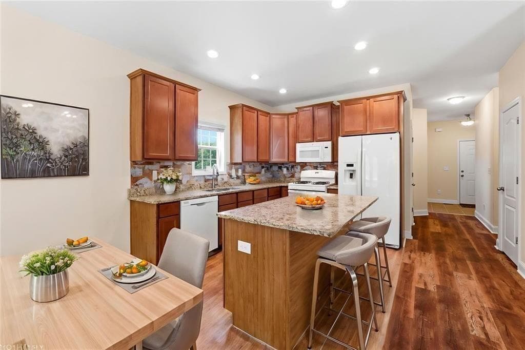 4 bedroom, 4 bathroom, 3,258 sq ft single family residence under contract at 280 Glenn Eagles Way, Hiram, GA 30141 — photo 5