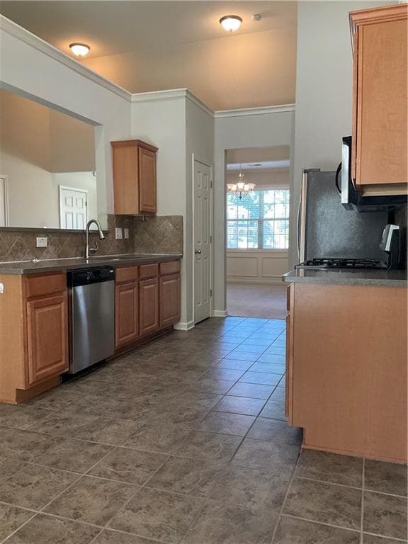 4 bedroom, 2 bathroom, 1,835 sq ft single family residence for rent at 865 Westmoreland Lane, Lawrenceville, GA 30043 for $2,425 a month — photo 5