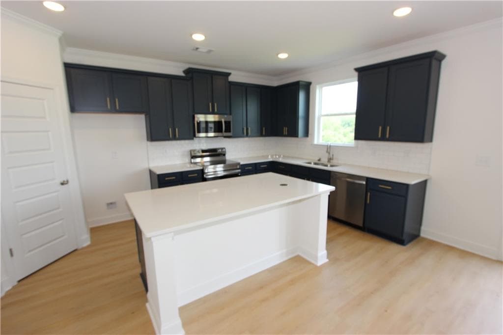 5 bedroom, 4 bathroom, 2,562 sq ft single family residence for sale at 7419 Rocklin Lane, Flowery Branch, GA 30542 — photo 7