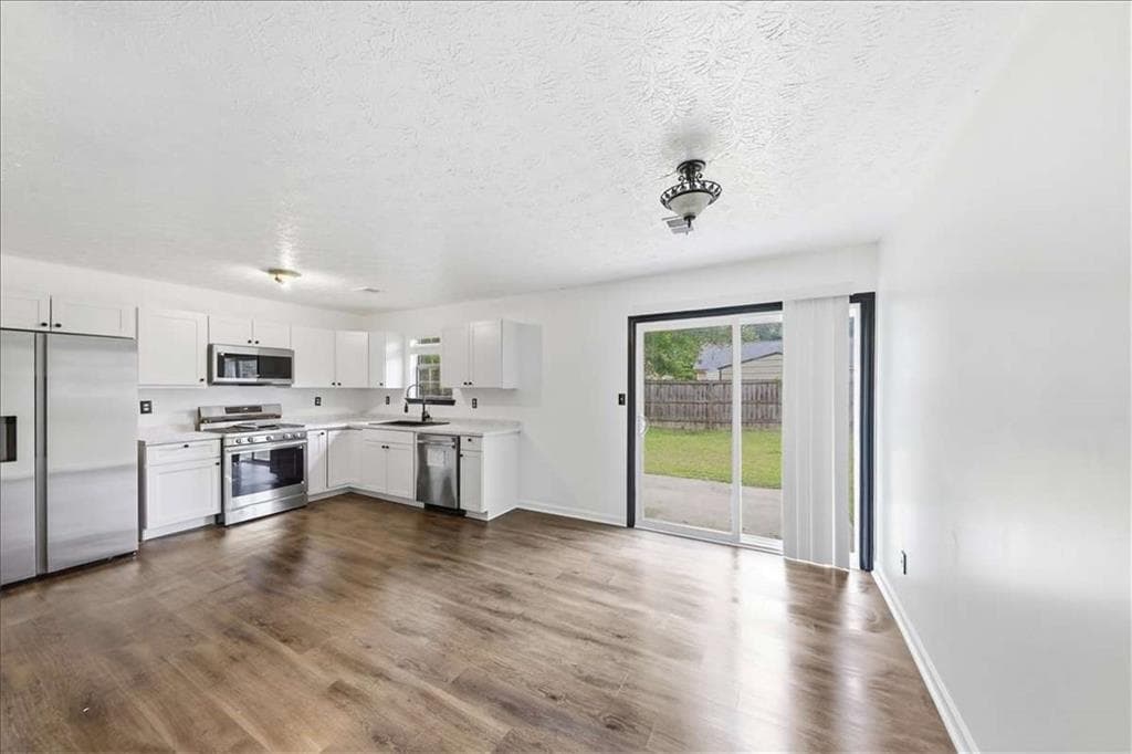 3 bedroom, 2 bathroom single family residence for sale at 608 Crestmont Court, Jonesboro, GA 30238 — photo 10