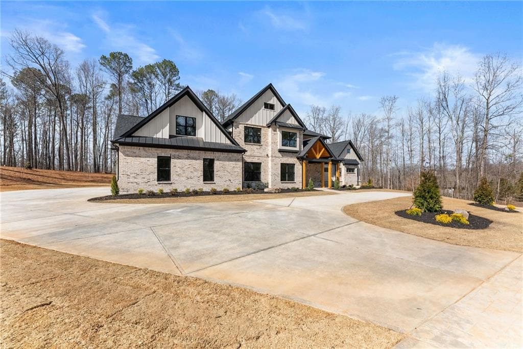 4 bedroom, 5 bathroom, 5,192 sq ft single family residence for sale at 1178 Pinnacle Drive, Hoschton, GA 30548 — photo 8