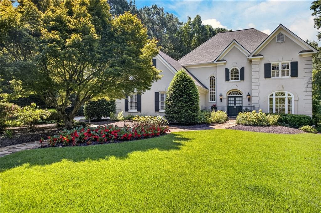 4 bedroom, 5 bathroom, 5,518 sq ft single family residence under contract at 4653 Stepping Stone Lane, Kennesaw, GA 30152 — photo 3