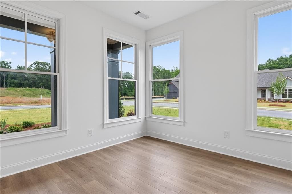 4 bedroom, 3 bathroom, 2,228 sq ft single family residence for sale at 12 CORETTA Court, Winder, GA 30680 — photo 3