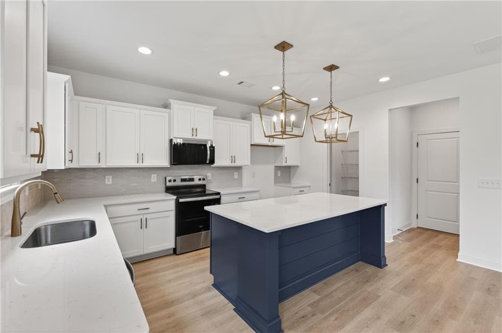 4 bedroom, 3 bathroom, 2,228 sq ft single family residence for sale at 12 CORETTA Court, Winder, GA 30680 — photo 8
