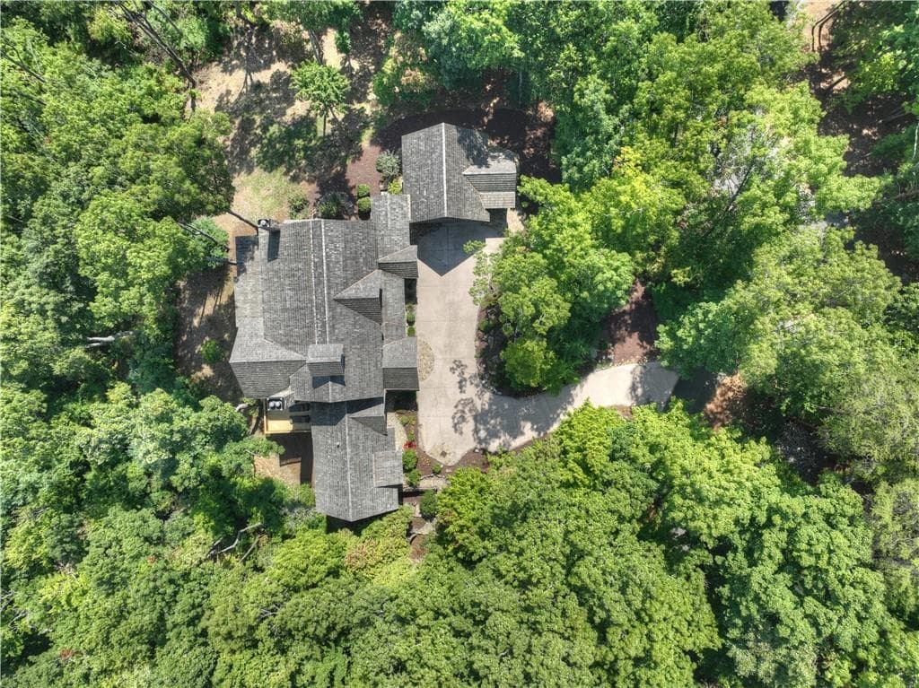 5 bedroom, 7 bathroom, 6,842 sq ft single family residence for sale at 72 Wohali Knob Trail, Ellijay, GA 30540 — photo 7