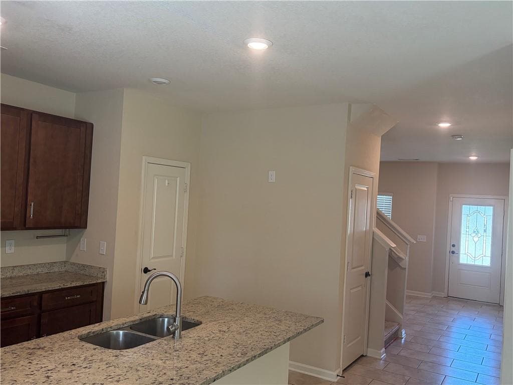 4 bedroom, 3 bathroom, 2,157 sq ft single family residence for sale at 136 Al Jennah Boulevard, Locust Grove, GA 30248 — photo 6