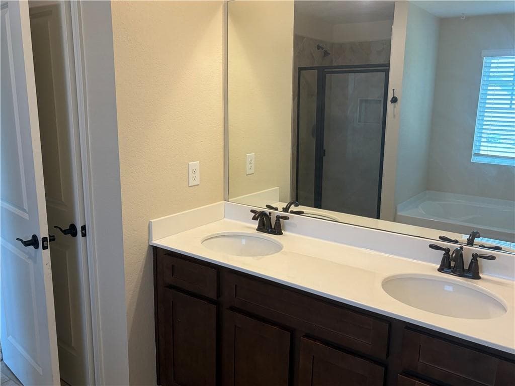 4 bedroom, 3 bathroom, 2,157 sq ft single family residence for sale at 136 Al Jennah Boulevard, Locust Grove, GA 30248 — photo 8
