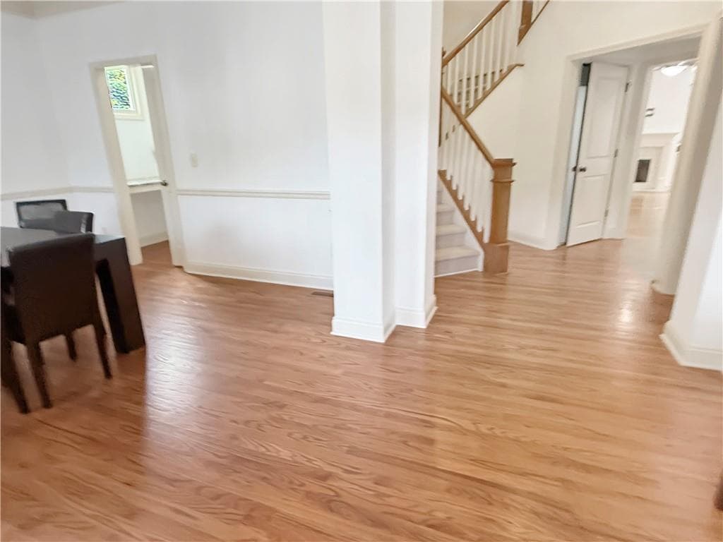 6 bedroom, 6 bathroom, 4,691 sq ft single family residence for rent at 8275 Majors Ridge Way, Cumming, GA 30041 for $3,950 a month — photo 6