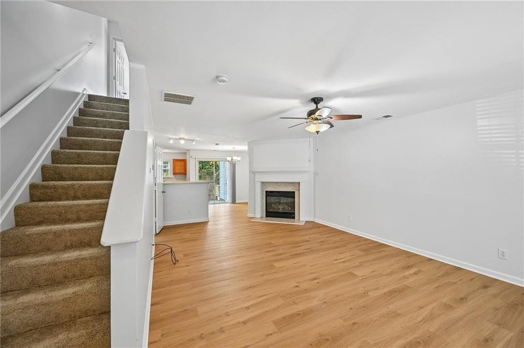 3 bedroom, 3 bathroom, 1,512 sq ft townhouse for rent at 725 Crestwell Circle, Atlanta, GA 30331 for $1,995 a month — photo 8
