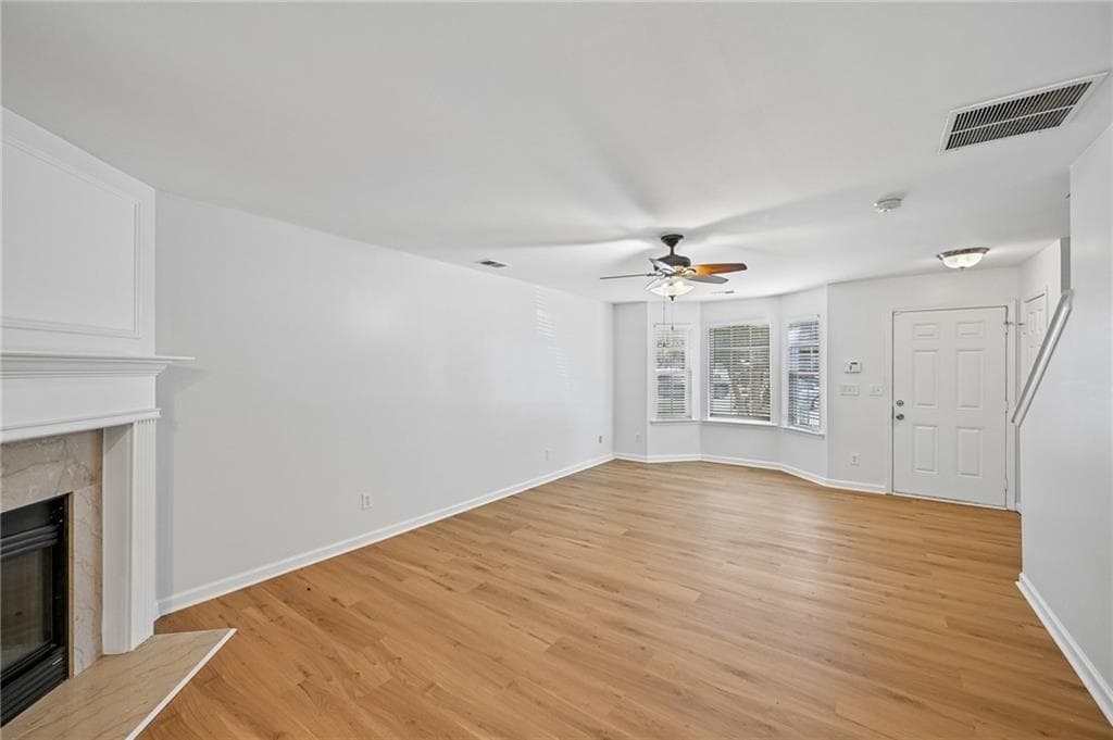 3 bedroom, 3 bathroom, 1,512 sq ft townhouse for rent at 725 Crestwell Circle, Atlanta, GA 30331 for $1,995 a month — photo 9