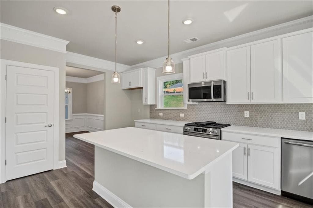5 bedroom, 4 bathroom, 2,628 sq ft single family residence for sale at 3335 Trevi Trail, Douglasville, GA 30135 — photo 10