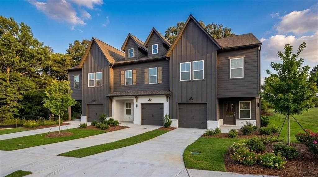 3 bedroom, 3 bathroom, 1,805 sq ft townhouse for sale at 58 Fausett Lane, Dawsonville, GA 30534