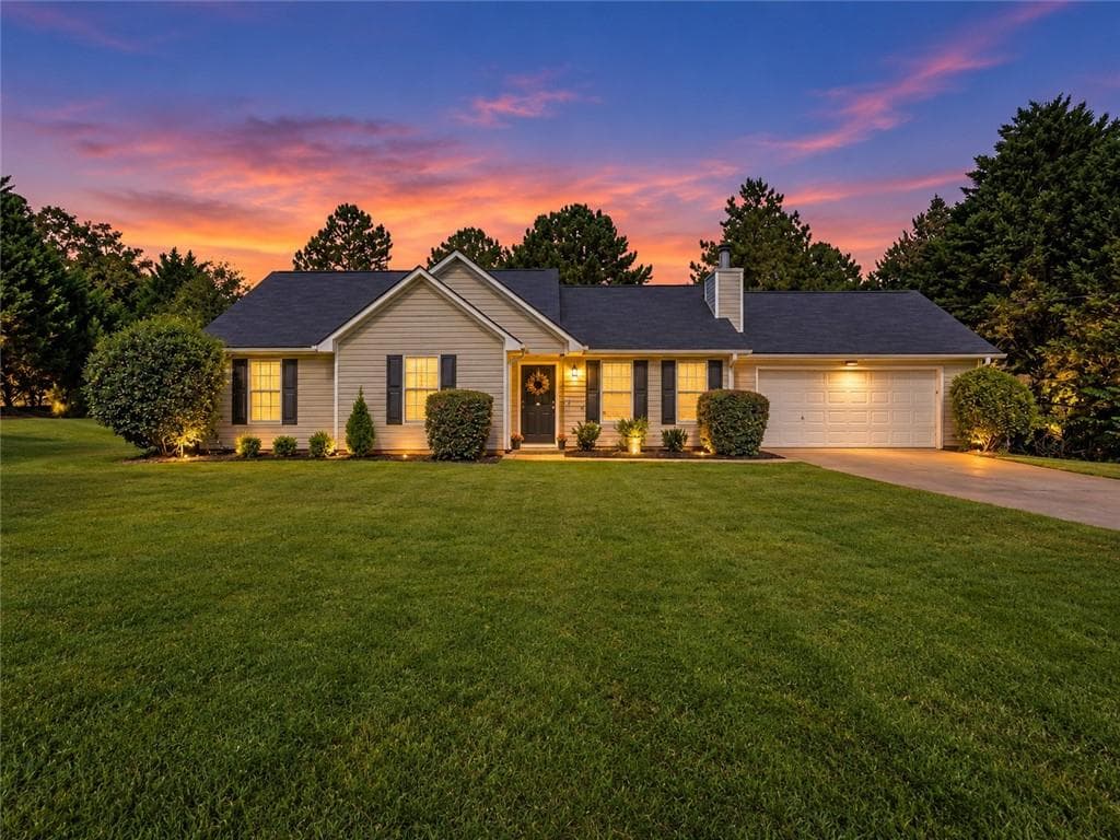 3 bedroom, 2 bathroom, 1,169 sq ft single family residence for sale at 41 Giles Drive, Mcdonough, GA 30252