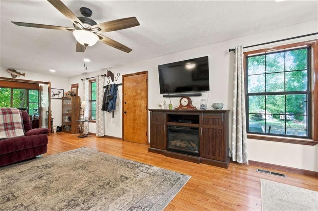2 bedroom, 1 bathroom, 1,122 sq ft single family residence for sale at 4370 Cole Road, Villa Rica, GA 30180 — photo 8