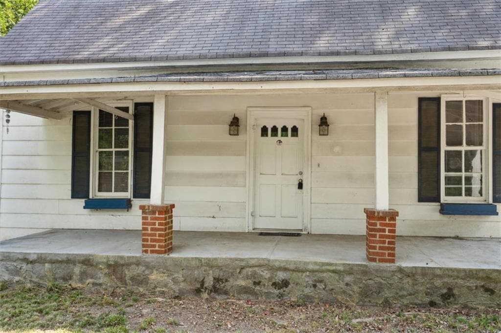 3 bedroom, 2 bathroom, 1,526 sq ft single family residence for sale at 2094 Klondike Road, Conyers, GA 30094 — photo 6