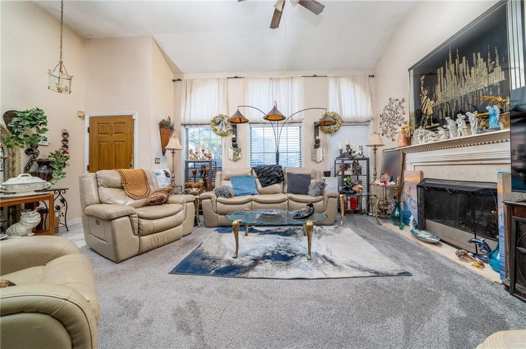 4 bedroom, 2 bathroom, 1,687 sq ft single family residence for sale at 1470 Charter Oaks Lane, Lawrenceville, GA 30046 — photo 4