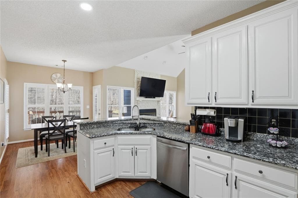 3 bedroom, 2 bathroom, 2,881 sq ft single family residence for sale at 116 Fairbrook Lane, Stockbridge, GA 30281 — photo 10