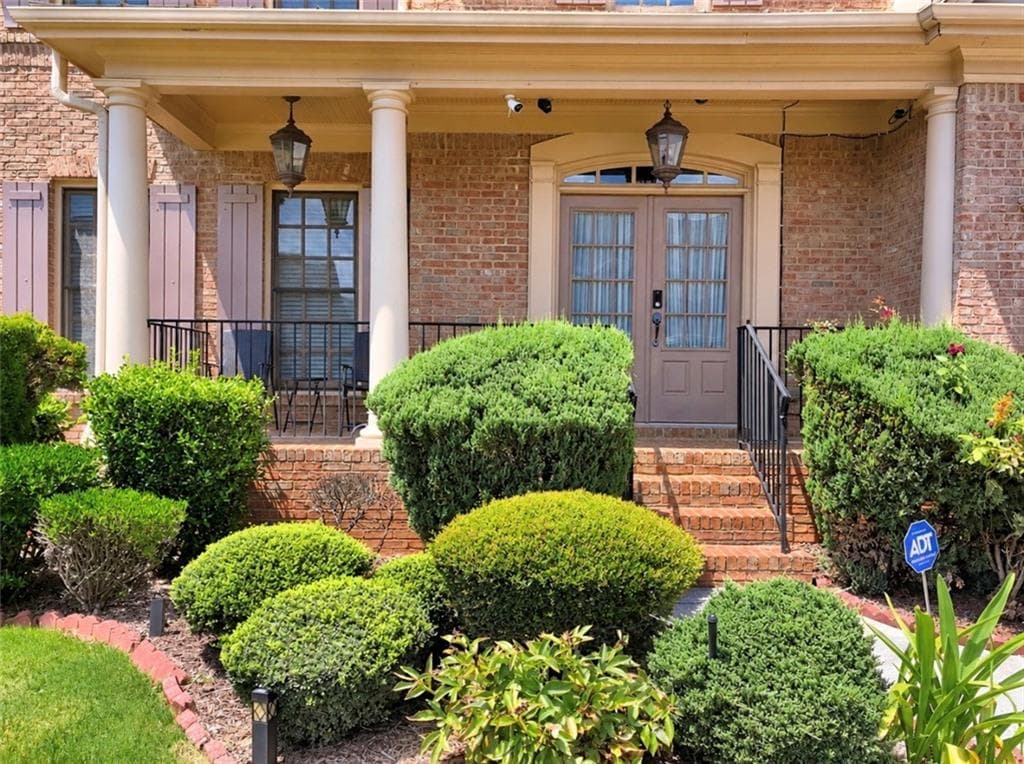 4 bedroom, 4 bathroom, 3,409 sq ft single family residence for sale at 1653 Elesmere Oak Court, Duluth, GA 30097 — photo 5