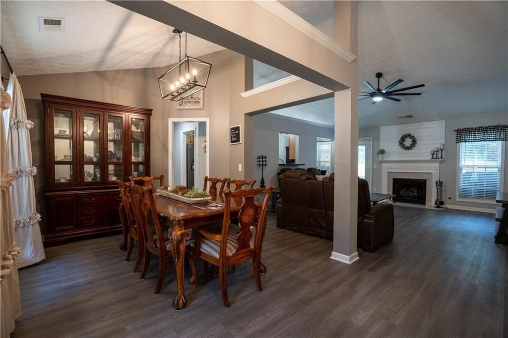 5 bedroom, 3 bathroom, 3,684 sq ft single family residence under contract at 75 Oak Ridge Court, Douglasville, GA 30134 — photo 7