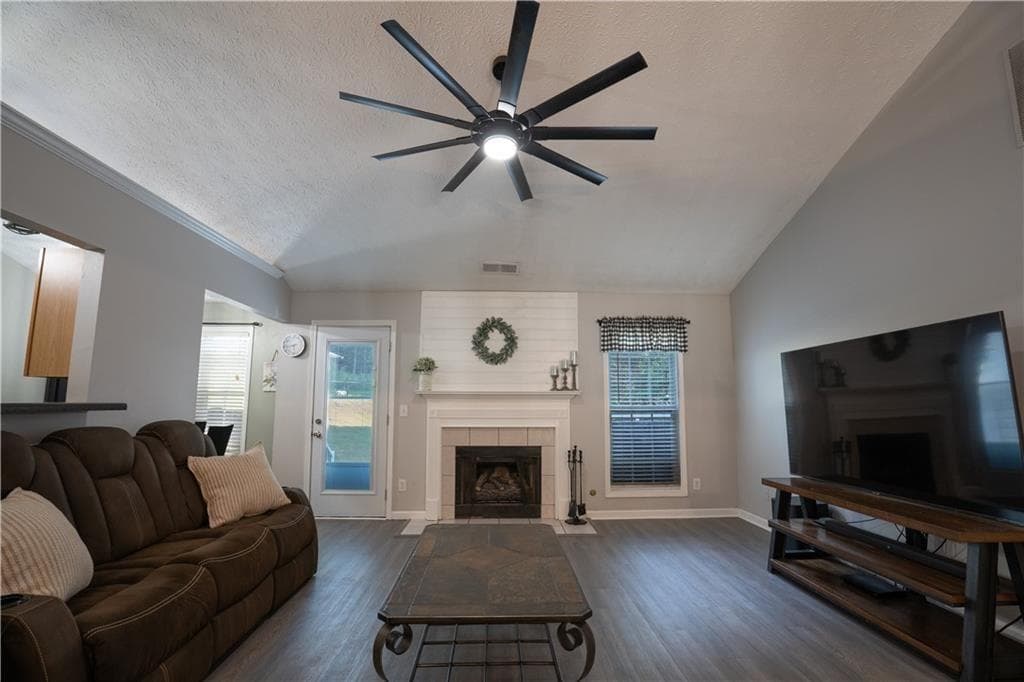 5 bedroom, 3 bathroom, 3,684 sq ft single family residence under contract at 75 Oak Ridge Court, Douglasville, GA 30134 — photo 10