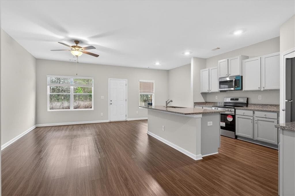 3 bedroom, 3 bathroom, 1,664 sq ft townhouse for sale at 144 Brexley Drive, Calhoun, GA 30701 — photo 9
