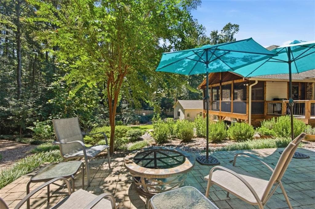 4 bedroom, 4 bathroom single family residence for sale at 330 Waverly Hall Drive, Roswell, GA 30075 — photo 10