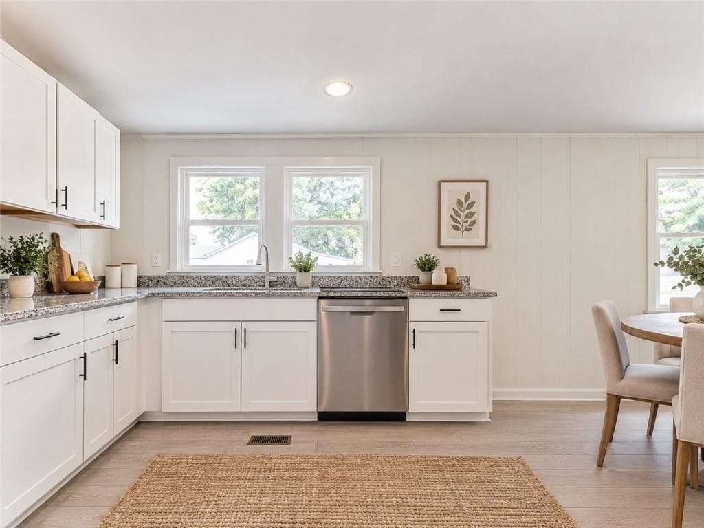 3 bedroom, 2 bathroom, 1,768 sq ft single family residence for sale at 661 Atlanta Highway, Rockmart, GA 30153 — photo 5
