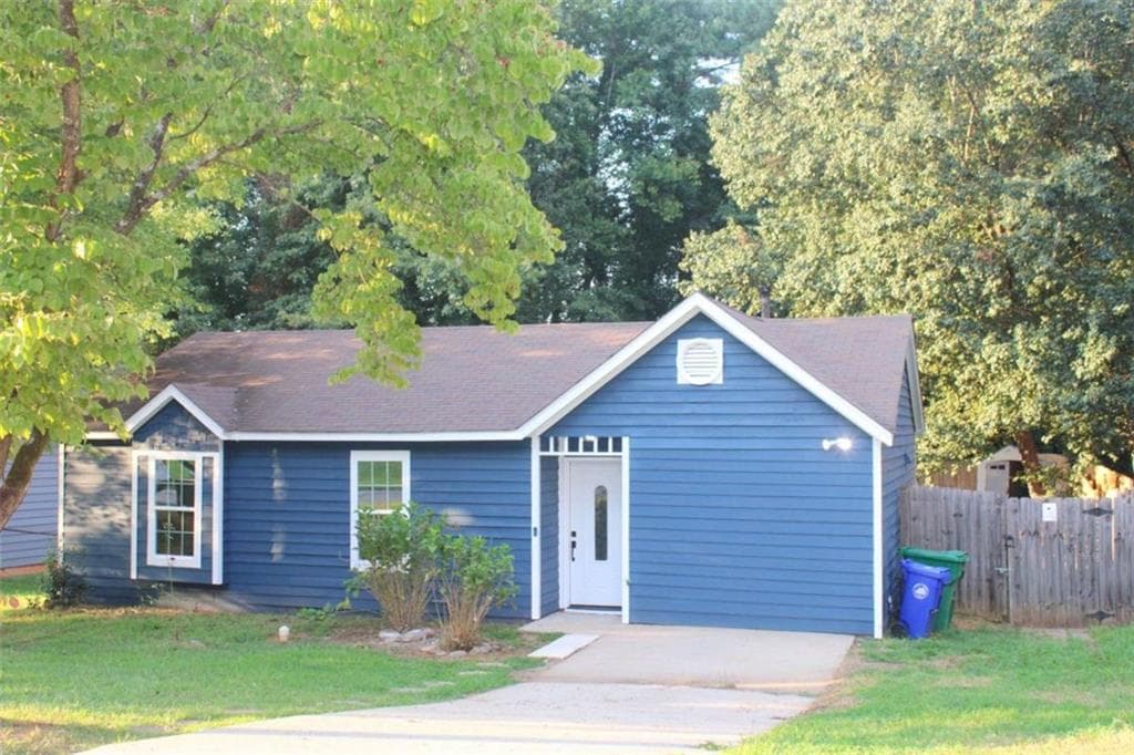 3 bedroom, 2 bathroom, 1,028 sq ft single family residence under contract at 4668 Hairston Crossing Way, Stone Mountain, GA 30083 — photo 5